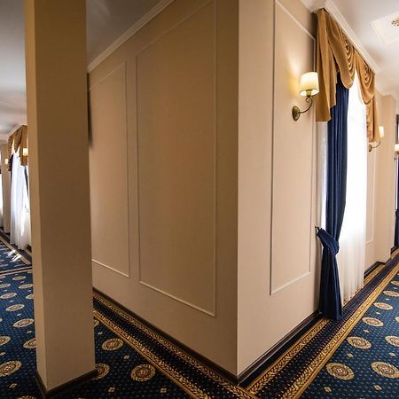 Dioskuria Hotel Szuhumi Kültér fotó