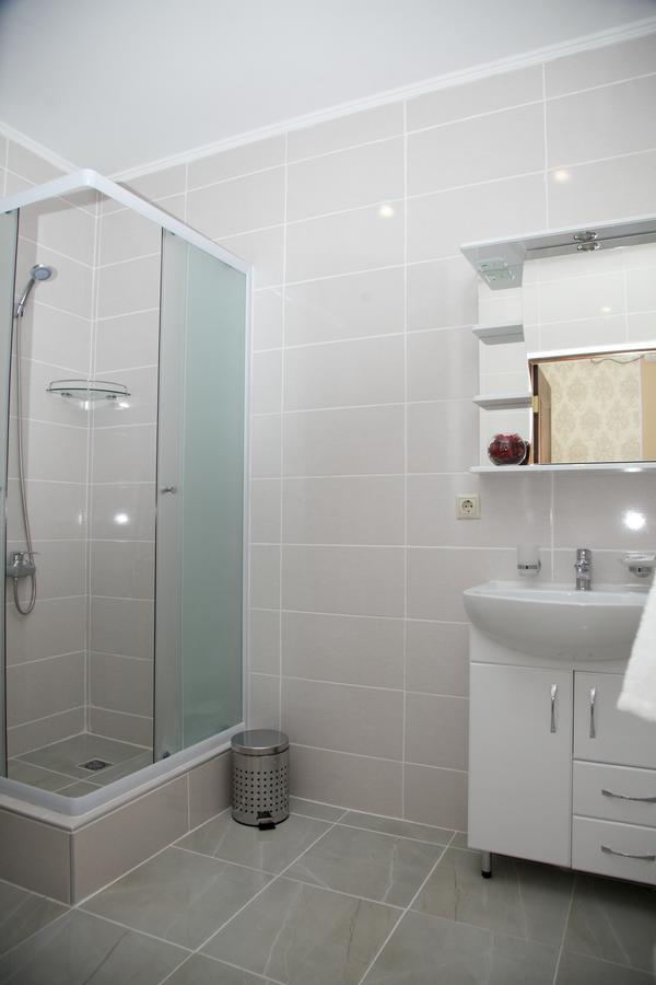 Dioskuria Hotel Szuhumi Kültér fotó