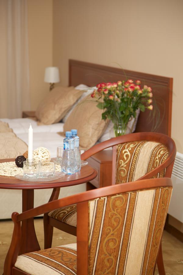 Dioskuria Hotel Szuhumi Kültér fotó